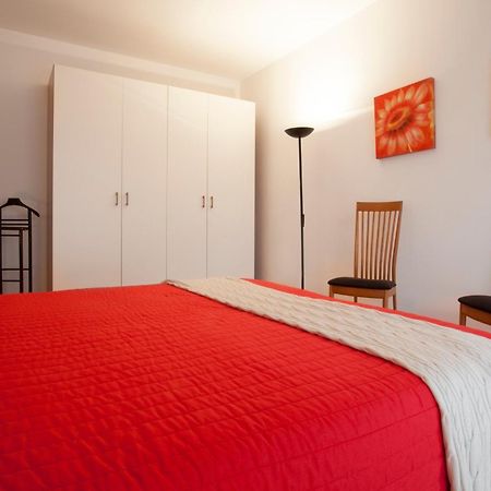 Apartamento Casa Lucia Torbole Sul Garda Habitación foto