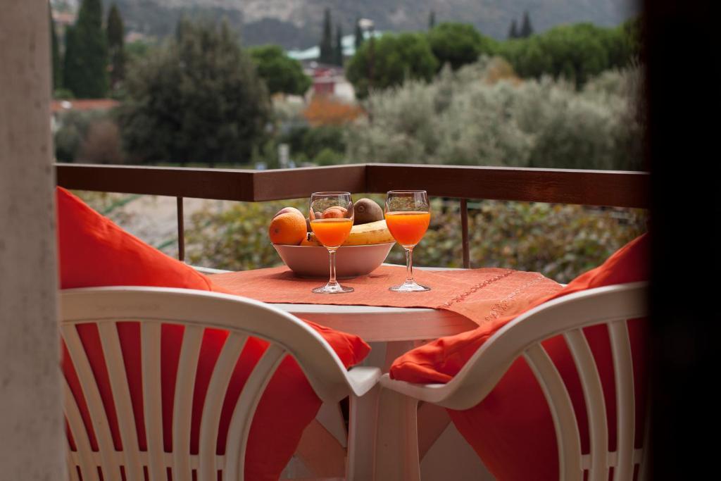 Apartamento Casa Lucia Torbole Sul Garda Exterior foto